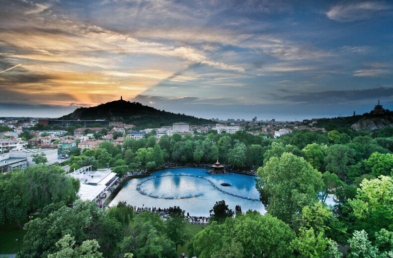 Пеещите фонтани